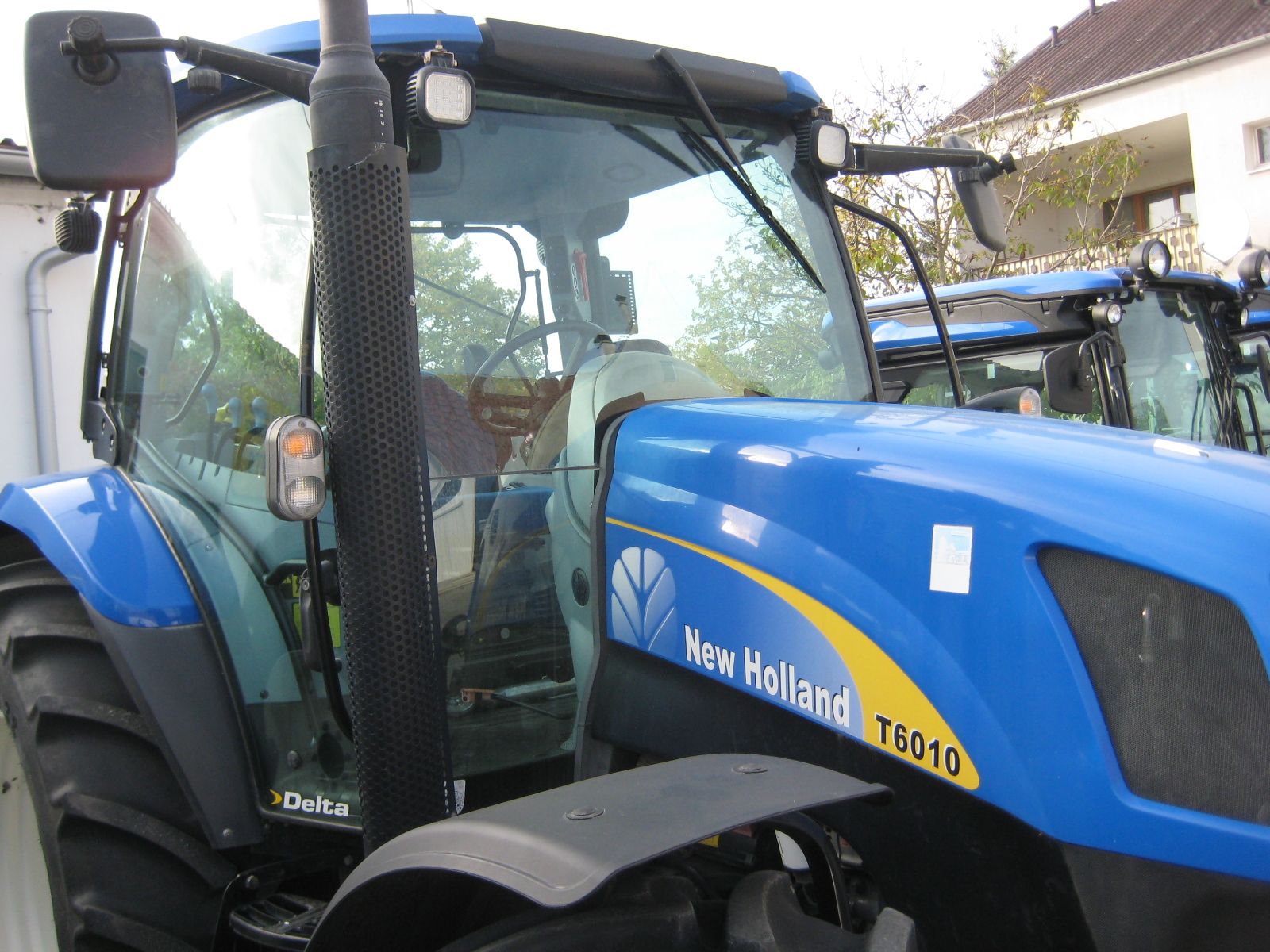 New Holland T6010 Delta 2