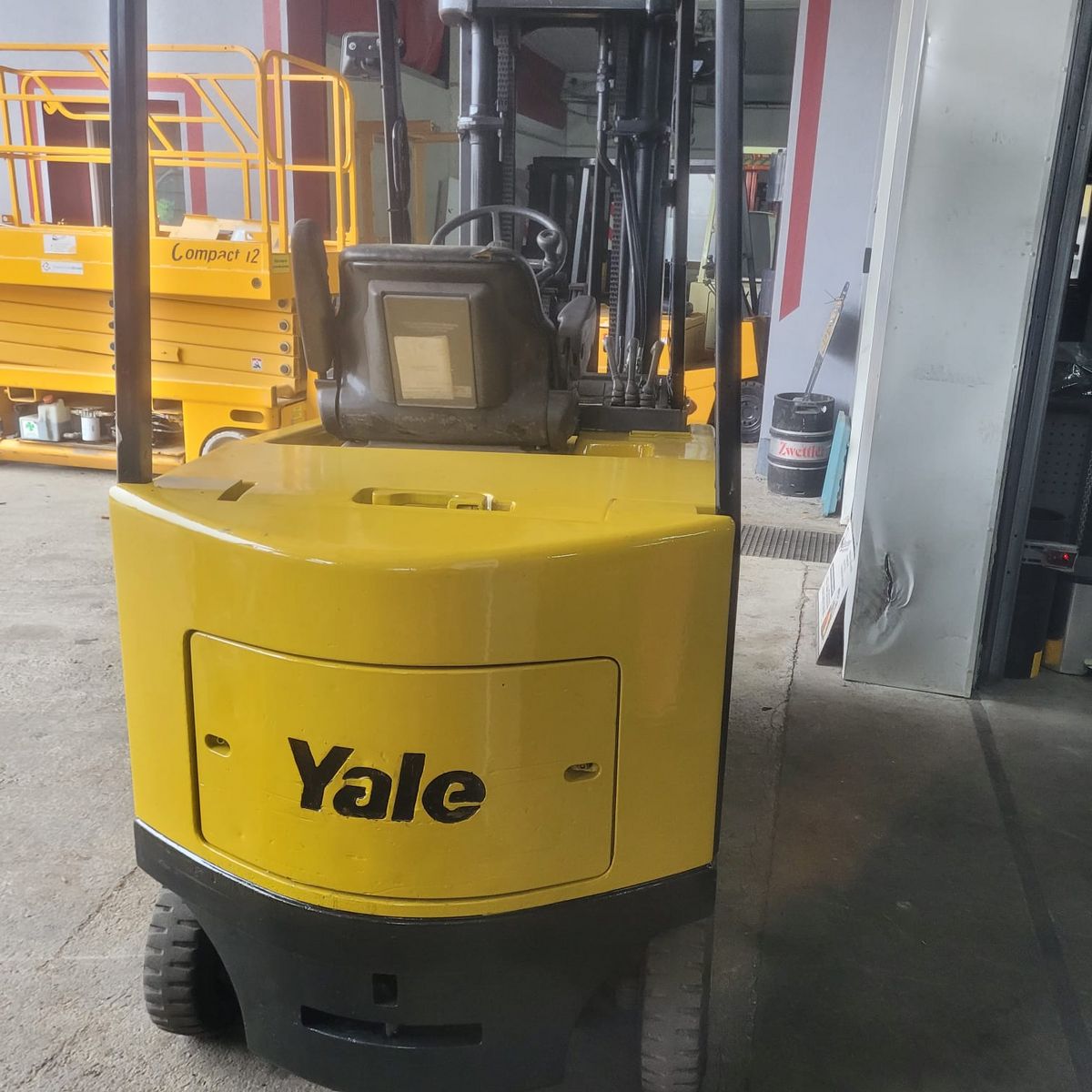 Jungheinrich 3 tonnen Elektro Triplex & SS,  2