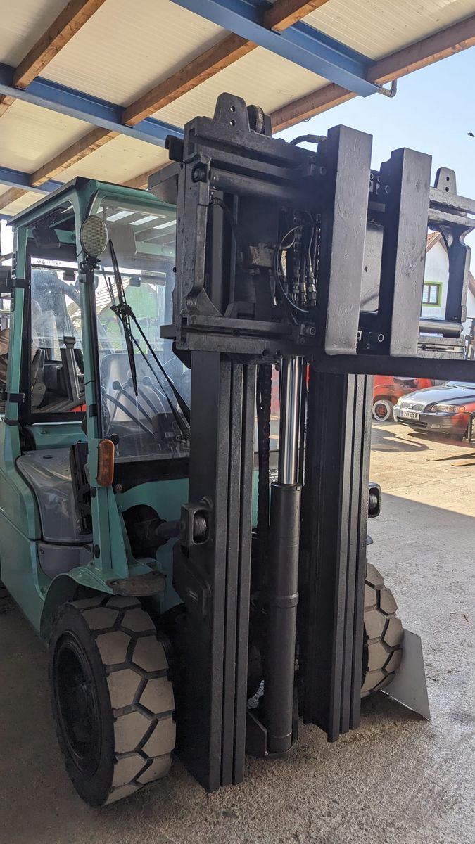 Mitsubishi 3,5 tonnen Diesel Triplex & SS, ZV 3