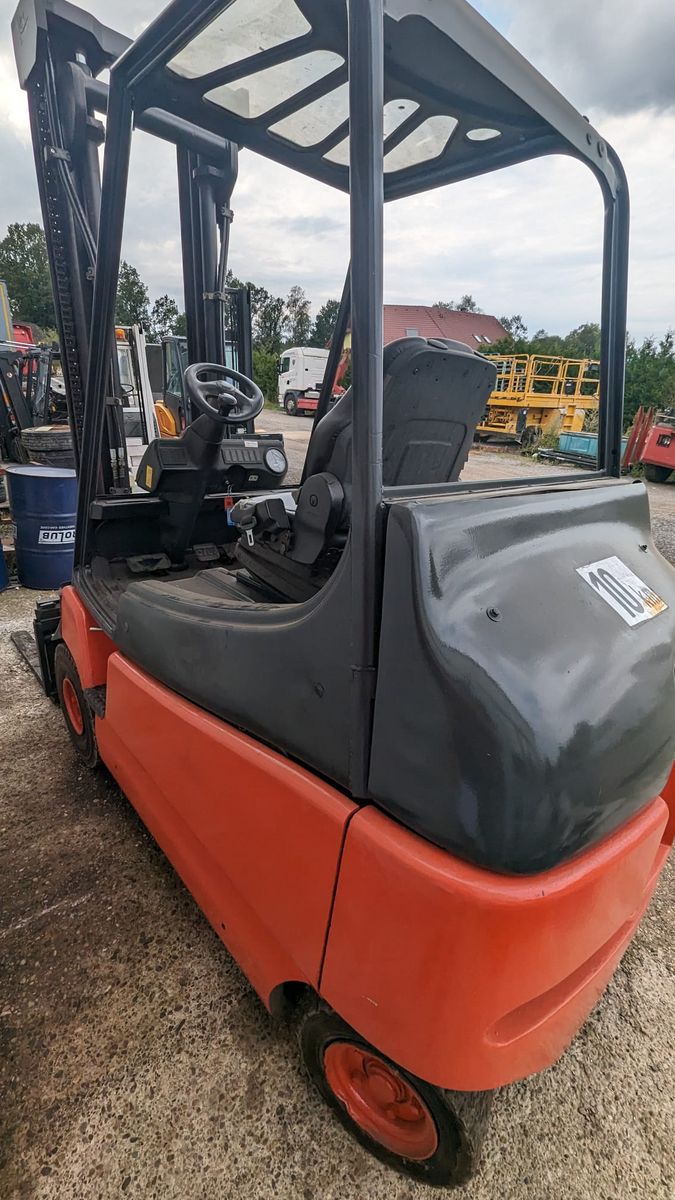 Linde 2,5 tonnen Elektro Duplex & Seitenschieber und Z 3