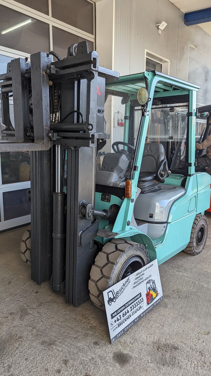 Mitsubishi 3,5 tonnen Diesel Triplex & SS, ZV 2