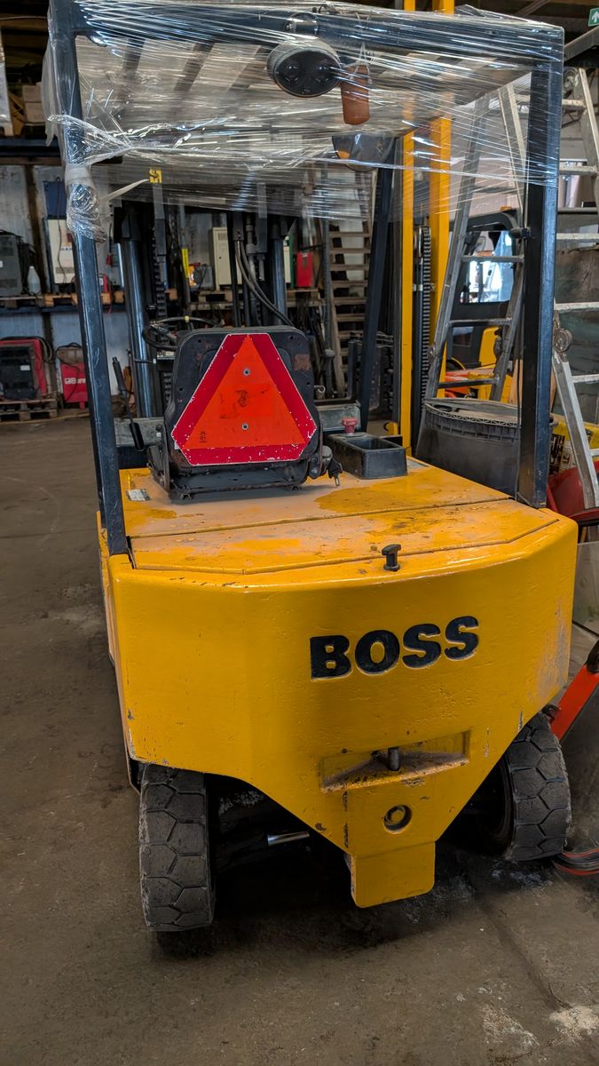 Jungheinrich 2,5 tonnen Elektro Triplex & SS,  3