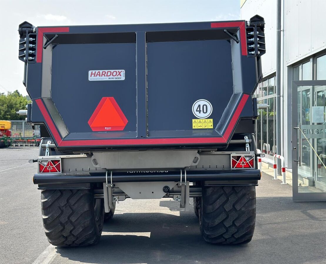 Farmtech GRAVIS 2000 Hardox BLACK EDITION 3