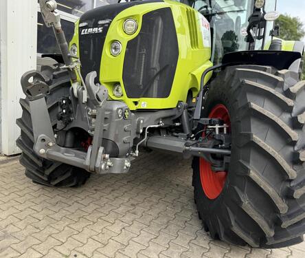 CLAAS ARION 660 CMATIC CEBIS