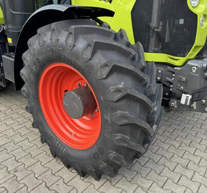 CLAAS ARION 660 CMATIC CEBIS