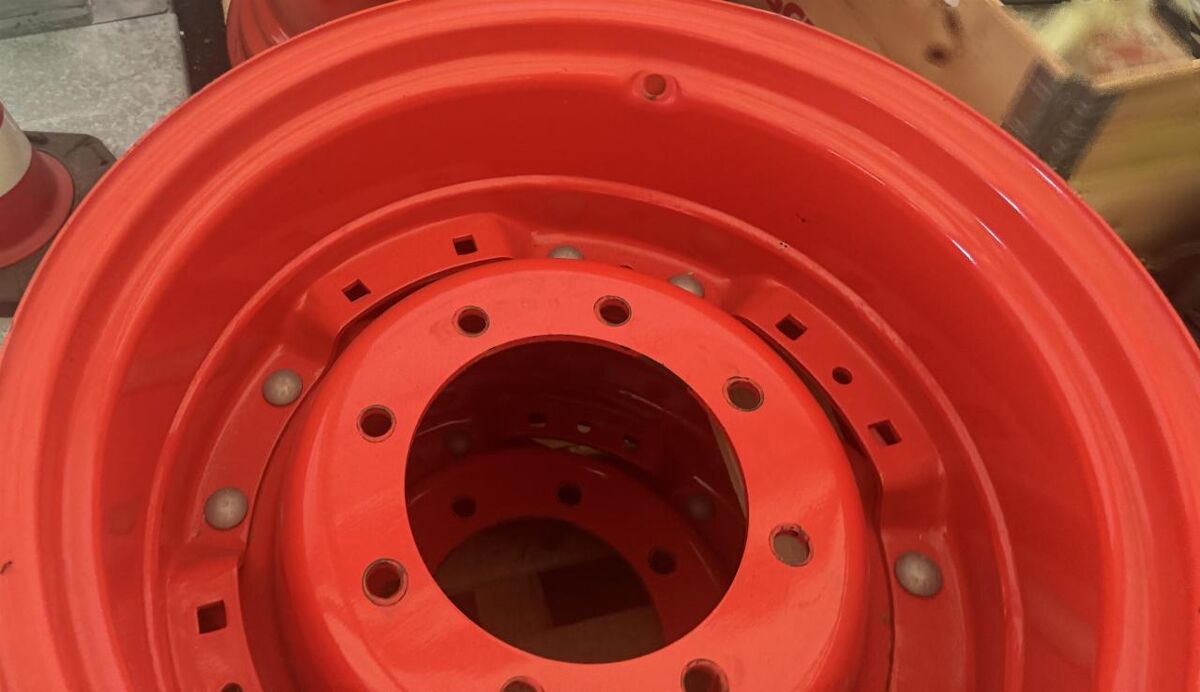 12x24" 8-Loch Ringverstellfelge 2