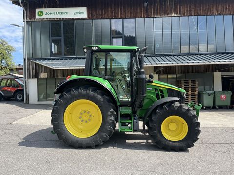 John Deere 6120M