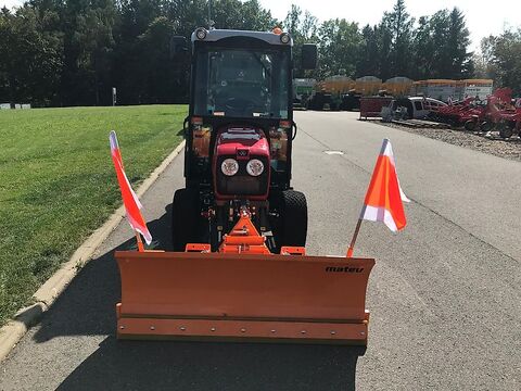 Massey Ferguson MF 1525 M 3
