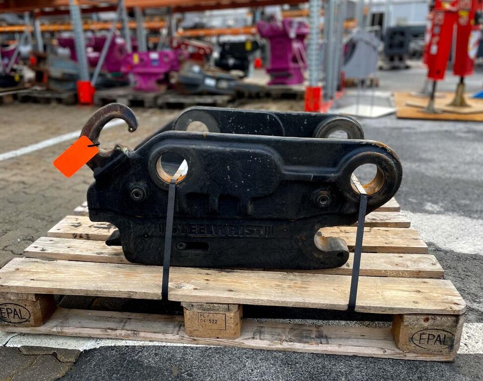 Steelwrist S70 für VOLVO EC220 1
