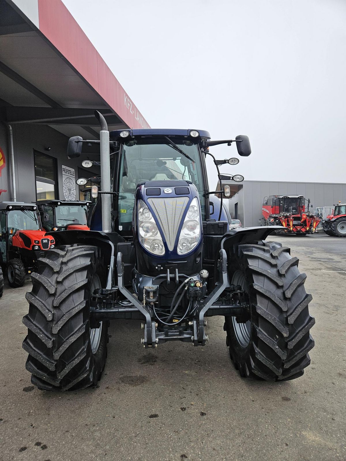 New Holland T7.210 Auto Command 3