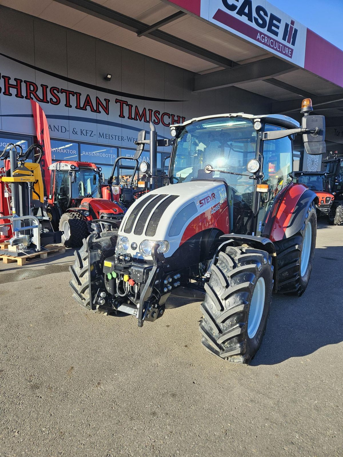 Steyr 4065 Kompakt S (Stage V) 2