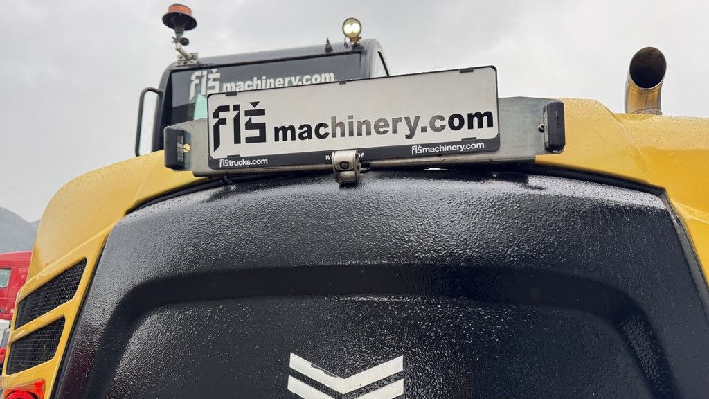 Yanmar B95W - POWERTILT - 3X BUCKETS - 4715 HOURS 3