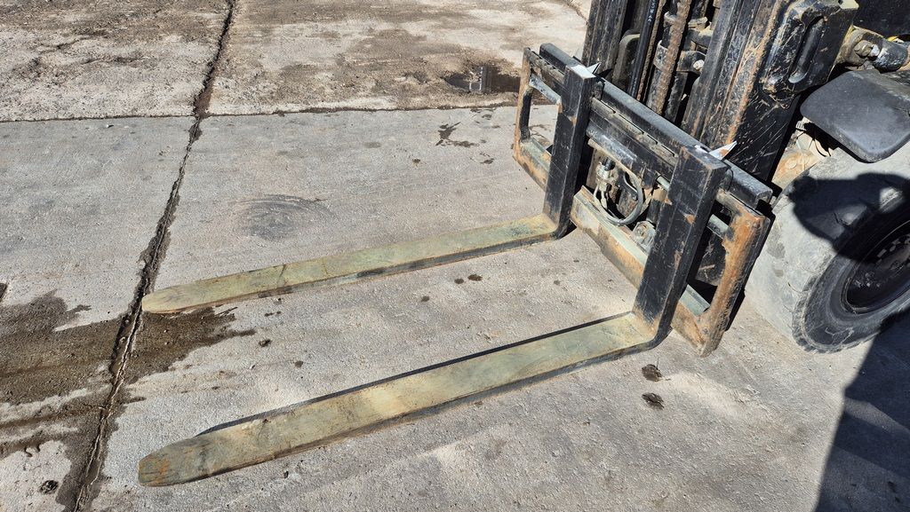 Hyster H2.5XT - 2013 YEAR - TRIPLEX - 6990 HOURS 3