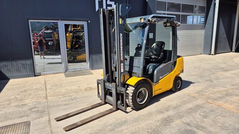 Jungheinrich DFG 430 - YEAR 2010 - 9630 HOURS