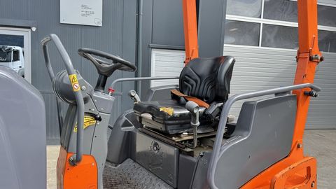 7788-5463c50b3845426c8137642a774cf3c1-5931566