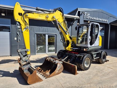 Wacker Neuson EW100 - POWERTILT - 3X BUCKETS - STABILIZERS - 2