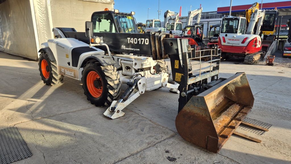 Bobcat BOBCAT T40170 - 2008 YEAR - 920 HOURS - 17.4M 3