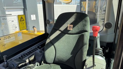 7788-8fe98bac8b46ac8a6c8b552dbc0c2215-6120288