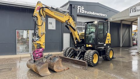 Yanmar B95W - POWERTILT - 3X BUCKETS - 4715 HOURS