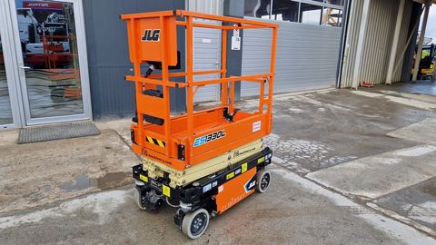 JLG ES1330L- 2022 YEAR - 15 HOURS - 5.8M