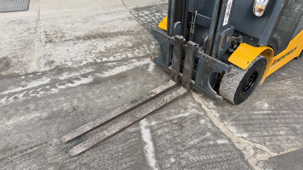 Jungheinrich DFG 320 S - 2011 YEAR - 10170 HOURS 3