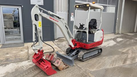 Takeuchi  TB216 - 2017 YEAR - 3X BUCKETS - 1905 HOURS