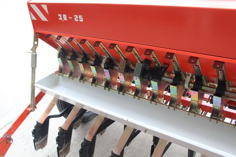 7808-8409d279ffcbf5d33a8830f3030400c3-5881278