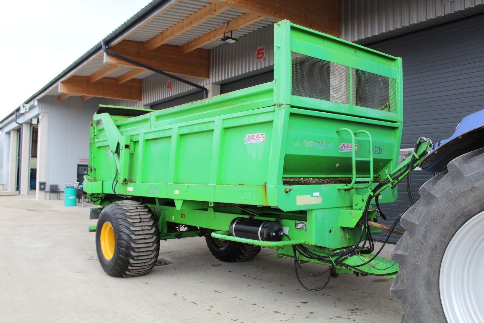 Joskin Dungstreuer M10500S 2