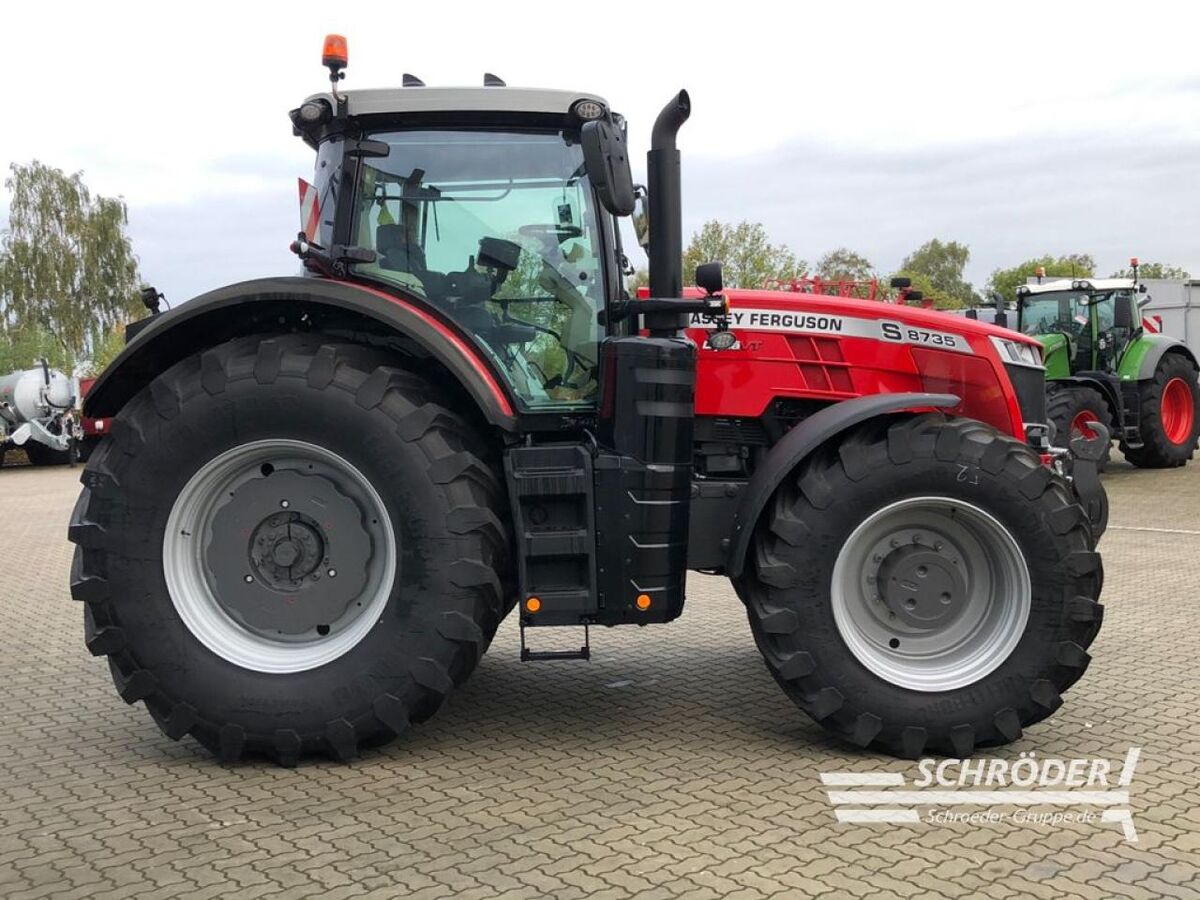 Massey Ferguson 8735 S DYNA-VT NEW EXCLUSIVE 3