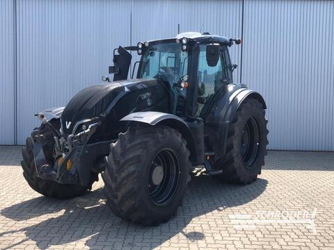 Valtra T 235 D | RTK | UNLIMITED | LED