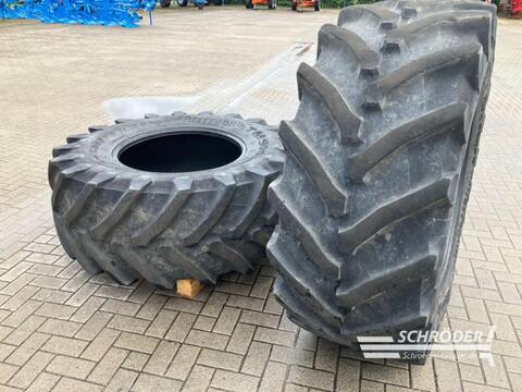 Sonstige 2X 600/70 R30 TRELLEBORG