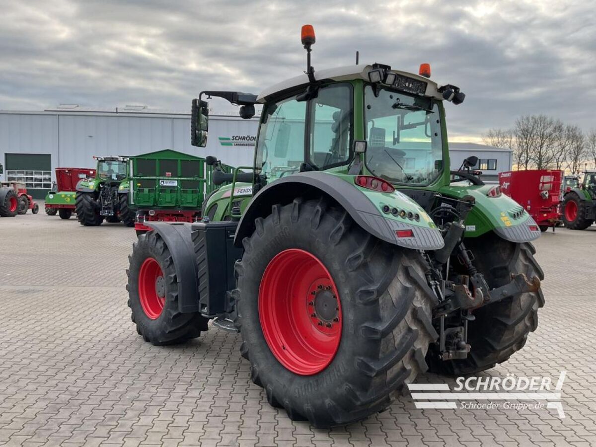 Fendt 724 VARIO S4 PROFI PLUS 3