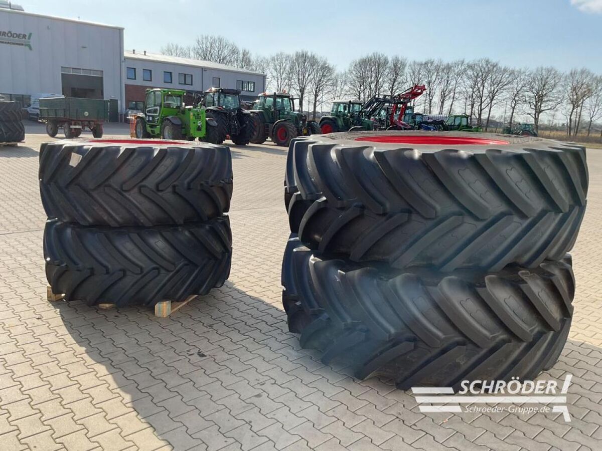 Fendt VF 650/60 R34 + VF 710/75 R42 BKT 3