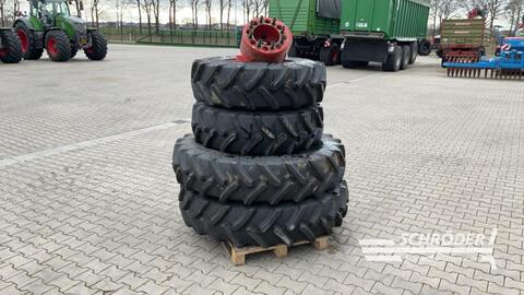 Sonstige 340/85R24 340/85R38 FENDT KOMPLETTRÄDER