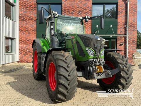 Fendt 724 VARIO S4 PROFI PLUS