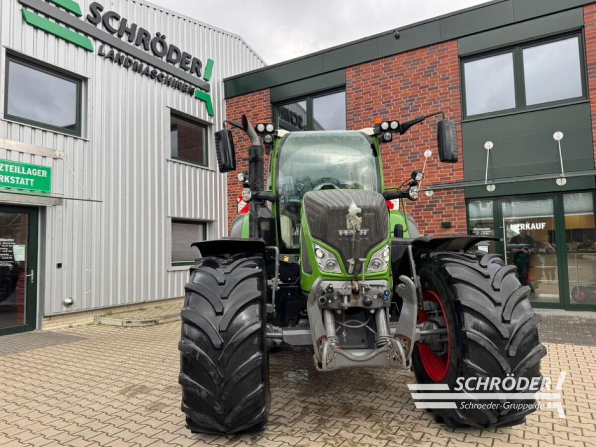 Fendt 724 VARIO S4 PROFI PLUS 2