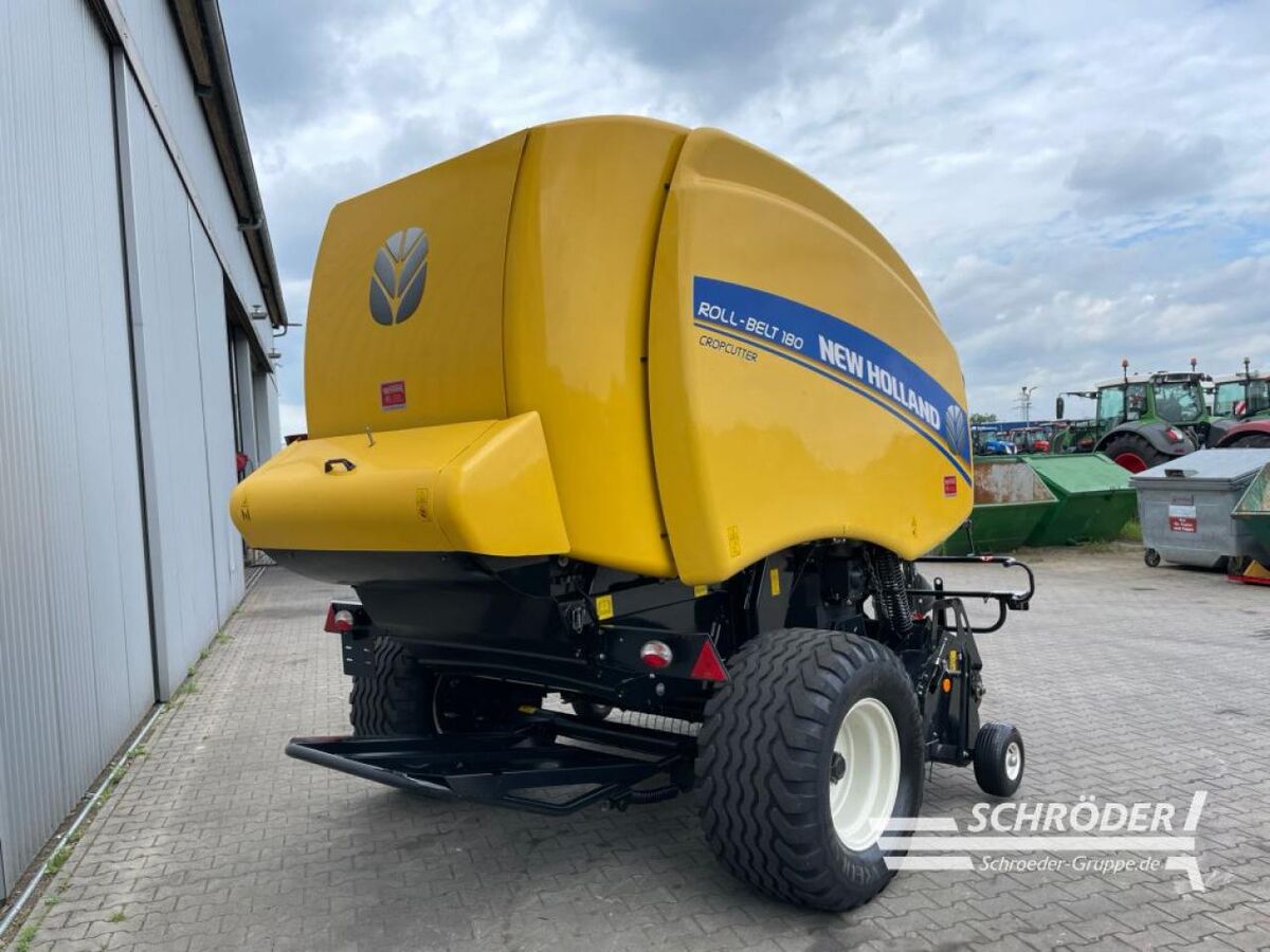 New Holland ROLL-BELT 180 CROPCUTTER 3