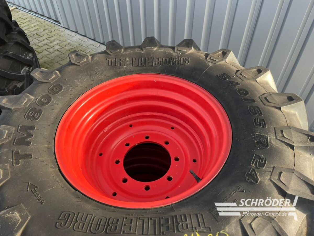 Fendt 2X 540/65 R24 + 2X 600/65 R38 2