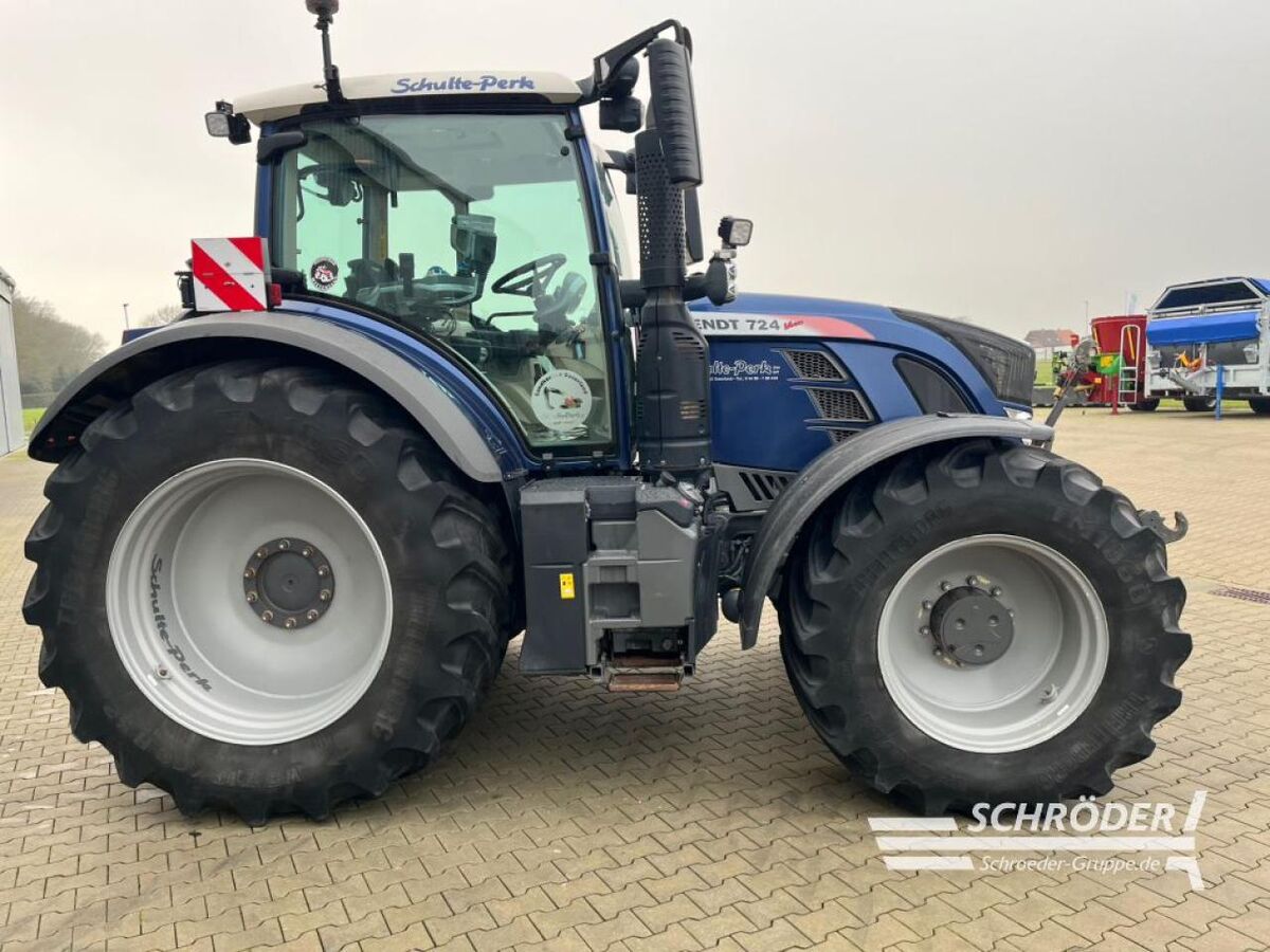 Fendt 724 VARIO S4 PROFI 3