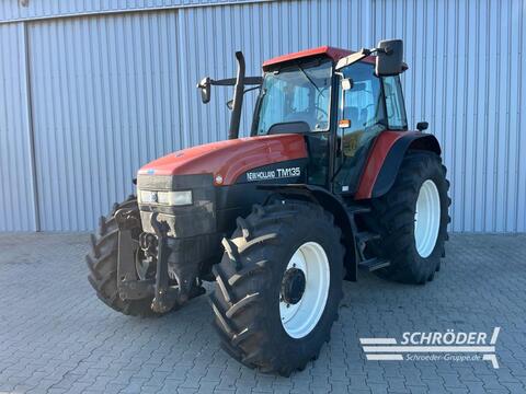 New Holland TM 135
