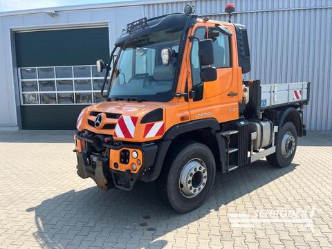 Mercedes UNIMOG U 427