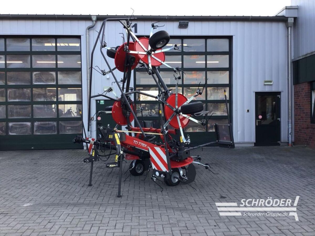 Massey Ferguson TD 776X DN (LOTUS 770) 3