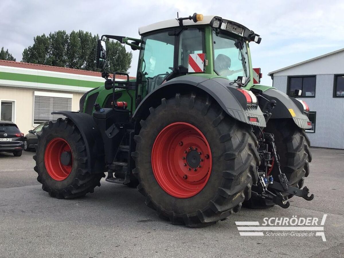 Fendt 828 VARIO S4 PROFI PLUS 2