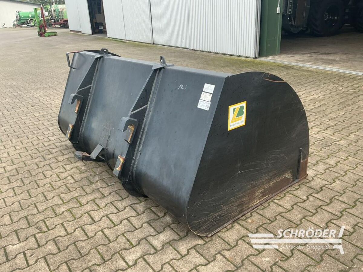 Bressel & Lade GROßVOLUMENSCHAUFEL L 2,40 M | MERLO ZM2 2