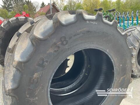 Sonstige 600/65 R28 + 650/75 R38