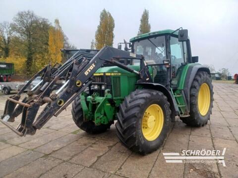 John Deere 6910