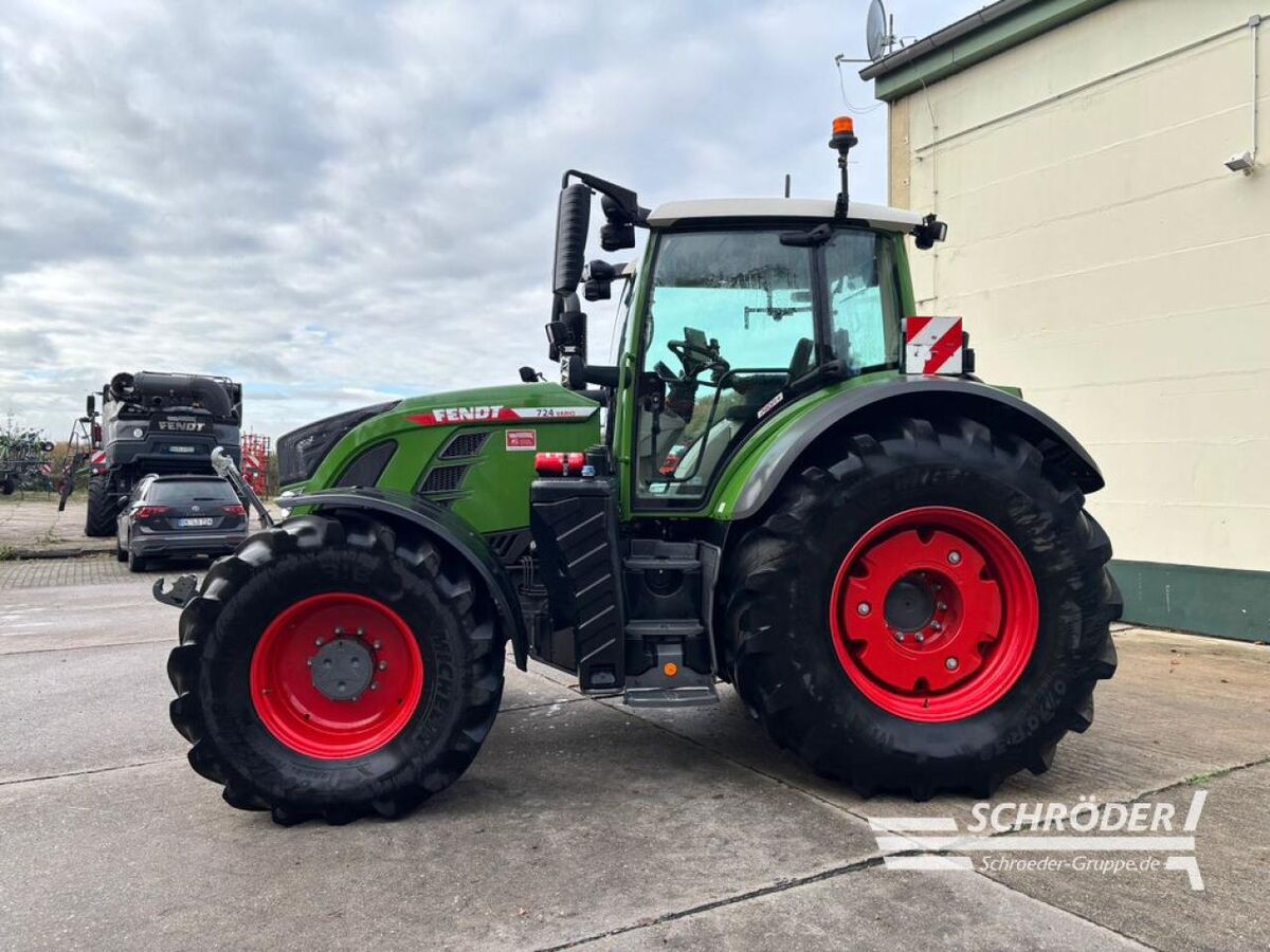 Fendt 724 VARIO GEN6 PROFI PLUS 2