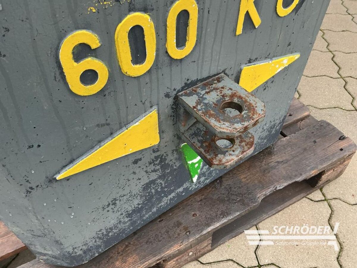 600 KG STAHLBETON FRONTGEWICHT 2