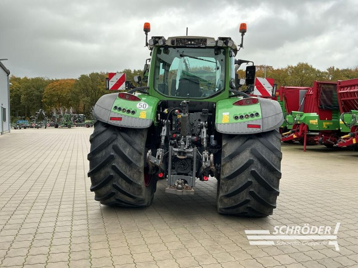 Fendt 724 VARIO S4 PROFI PLUS 3