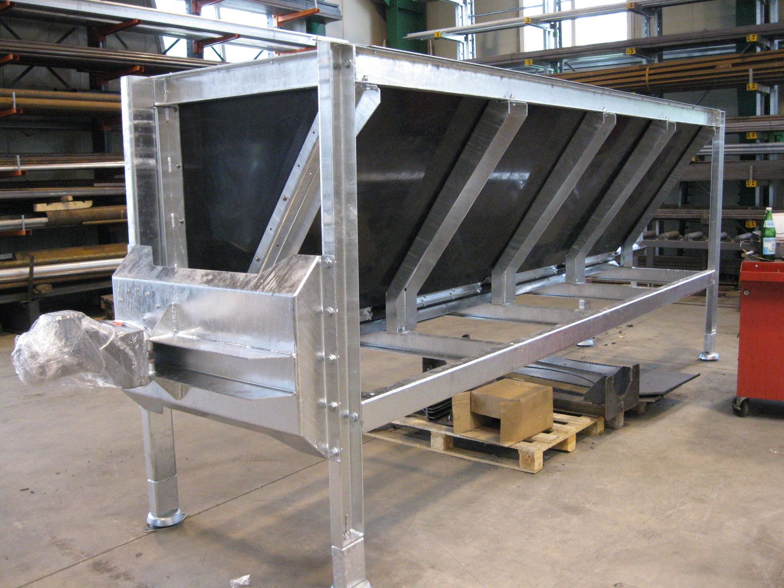 Wasserbauer UniPort mit 2,2m³ 1